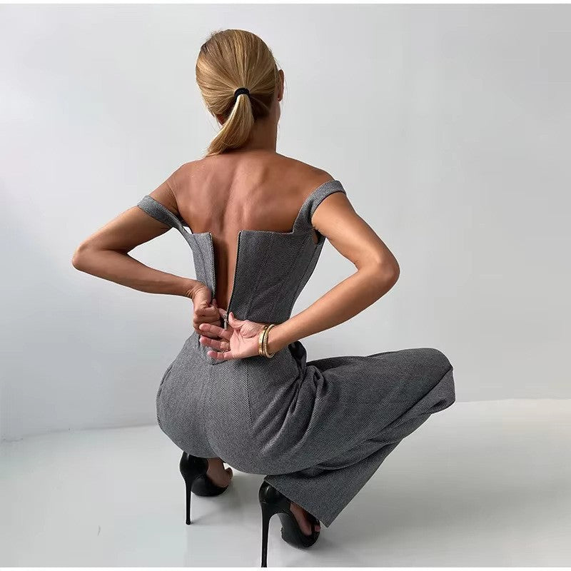 Completo tre pezzi disponibile in varie colorazioni S,L,M