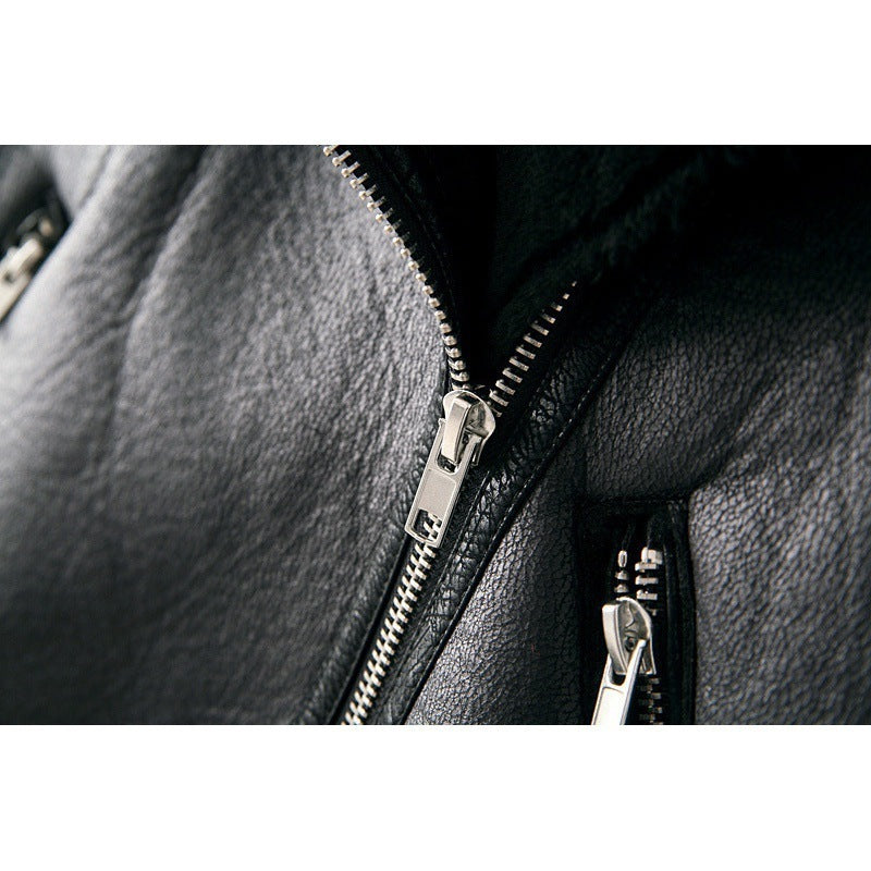 Giacca corta con pelliccia disponibile in varie colorazioni S,M,L,XL