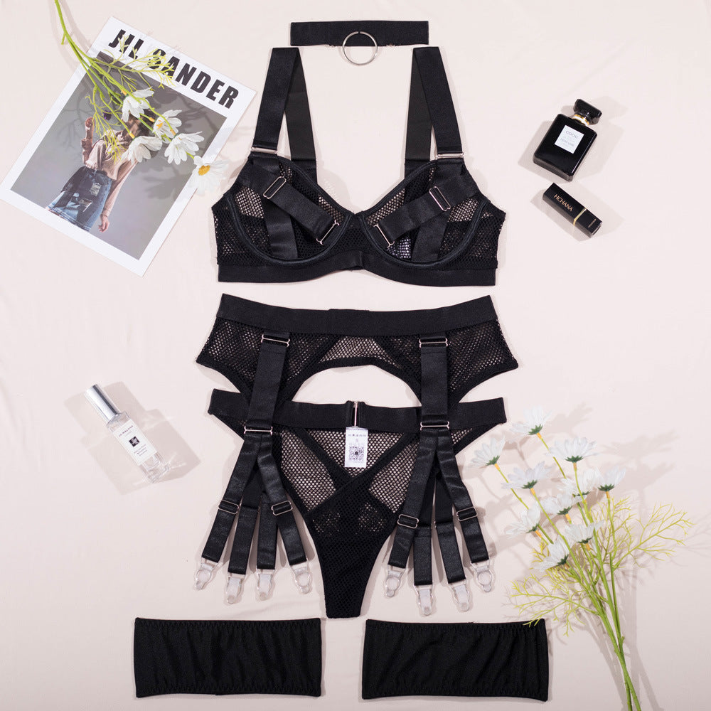 Lingerie disponibile in varie colorazioni S,M,L