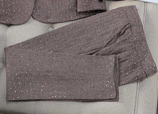 Completo due pezzi, disponibile in varie colorazioni S,M,L,XL,2XL,3XL,4XL