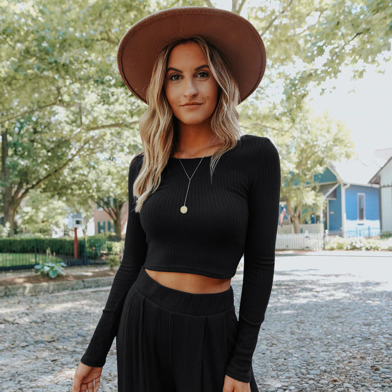 Completo due pezzi disponibile in varie colorazioni S,M,L,XL,2XL