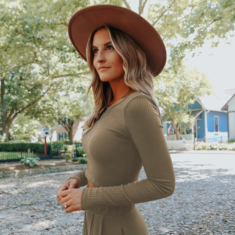 Completo due pezzi disponibile in varie colorazioni S,M,L,XL,2XL