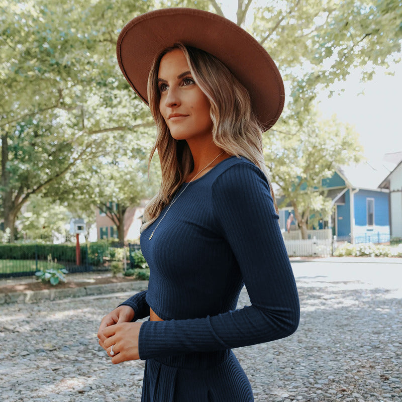 Completo due pezzi disponibile in varie colorazioni S,M,L,XL,2XL