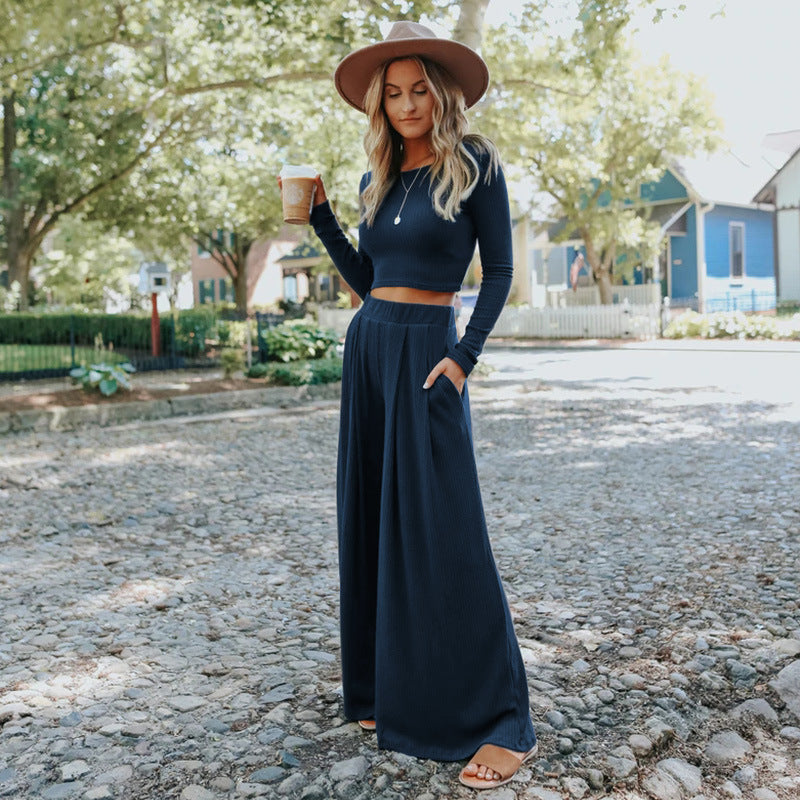 Completo due pezzi disponibile in varie colorazioni S,M,L,XL,2XL