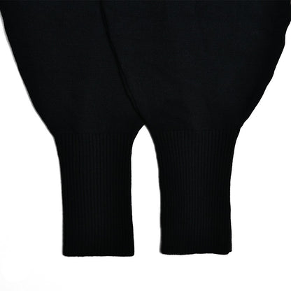 Completo due pezzi disponibile in varie colorazioni S,M,L