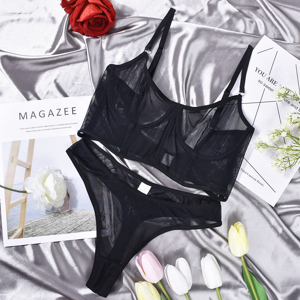 Lingerie completo 2 pezzi  disponibile in varie colorazioni S,M,L