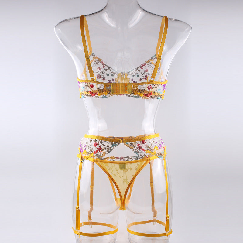 Lingerie  disponibile in varie colorazioni S,M,L,XL