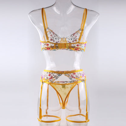 Lingerie  disponibile in varie colorazioni S,M,L,XL