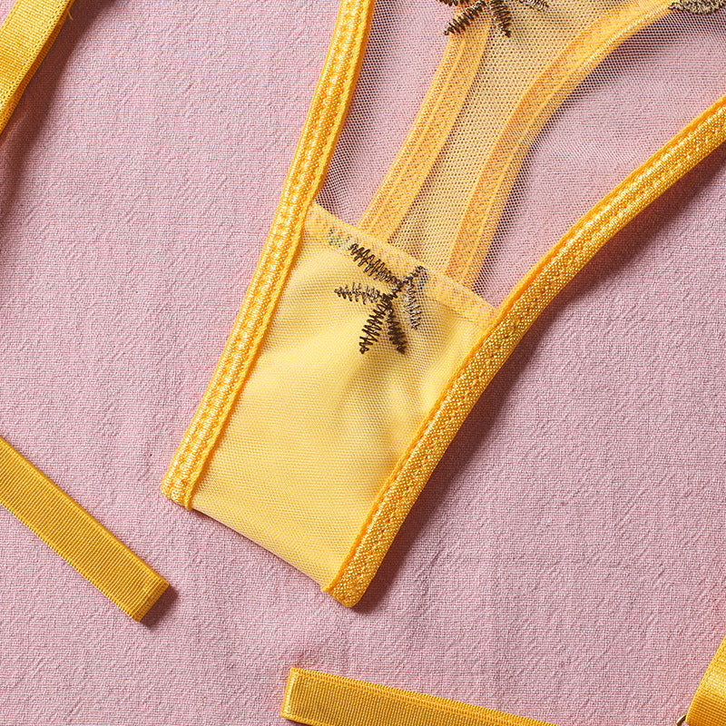 Lingerie  disponibile in varie colorazioni S,M,L,XL