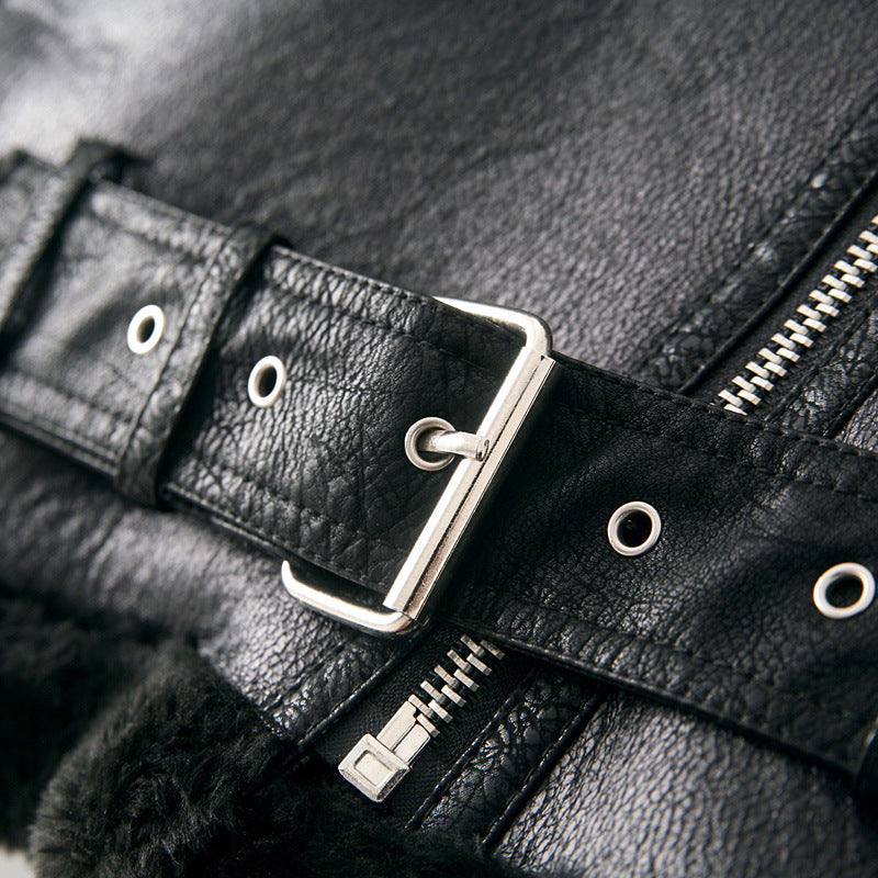 Giacca corta con pelliccia disponibile in varie colorazioni S,M,L,XL