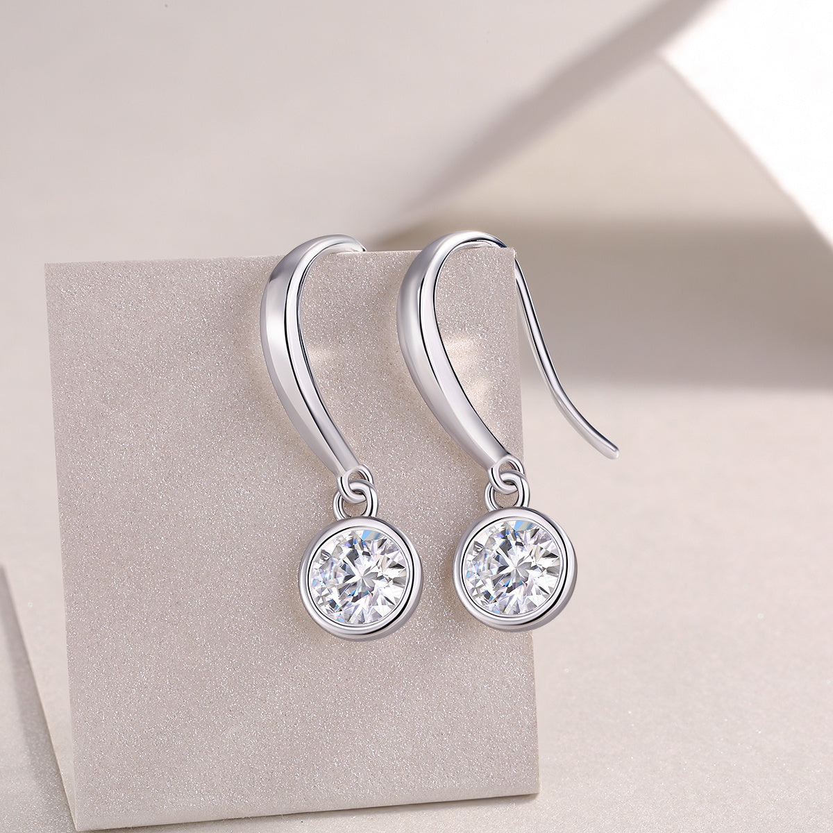 Orecchini con moissanite in argento sterling S925  placcati in platino spedizione solo in USA