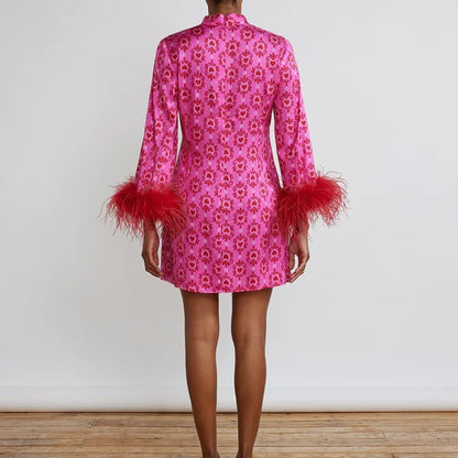 Abito elegante con collo alto , fantasia, con piume  S,M,L,XL