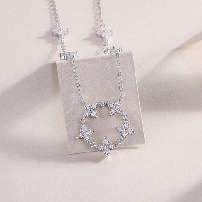 Un pendente di diamanti alla moda e lussuoso con moissanite in argento sterling S925 e placcatura in platino, Spedizione solo in USA