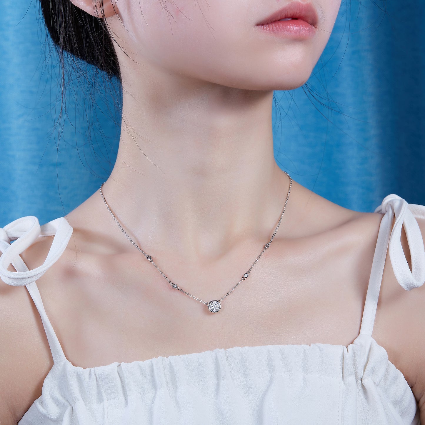 Un pendente  con diamante Moissan da 1 carato in argento sterling S925 e placcatura in platino Spedizione solo USA