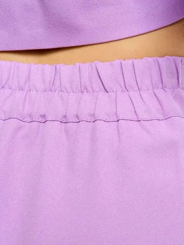 Completo due pezzi disponibile in varie colorazioni S,M,L,XL,2XL