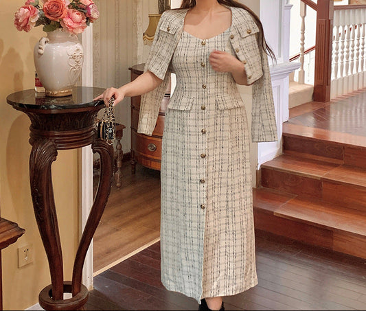 Completo due pezzi disponibile in varie colorazioni  L,M,L,XL,2XL,3XL,4XL,5XL