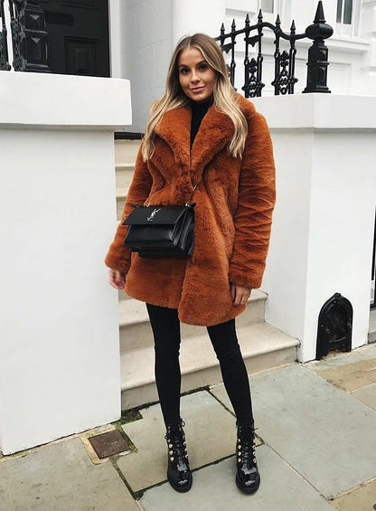 Cappotto largo disponibile in varie colorazioni S,M,L,XL,2XL,3XL