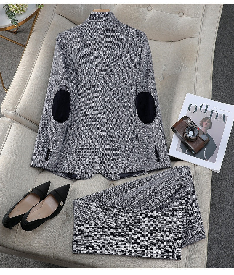 Completo due pezzi, disponibile in varie colorazioni S,M,L,XL,2XL,3XL,4XL