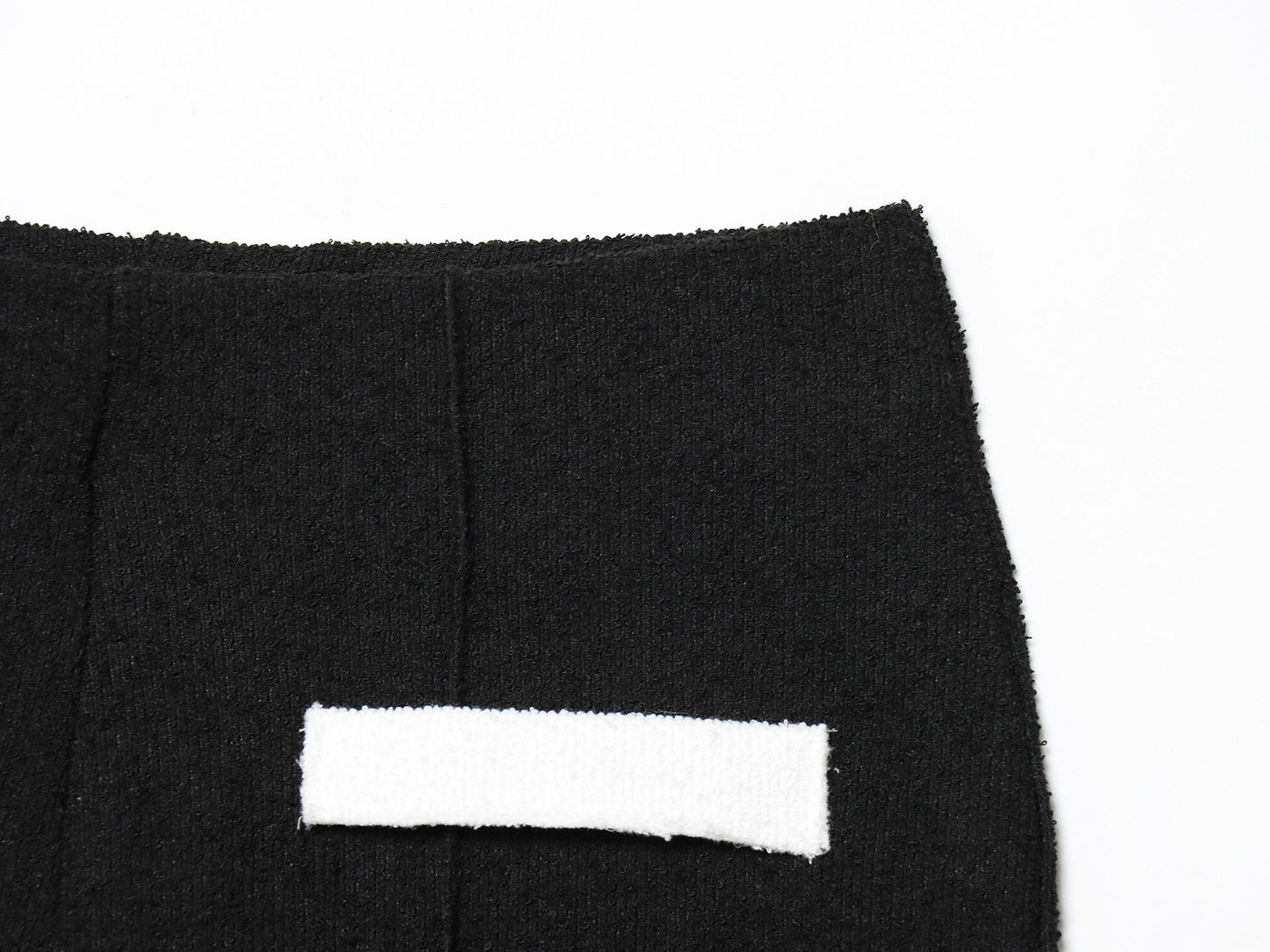 Completo  classico , comodo, con pantaloni elasticizzati a vita alta, scollo rotondo S,M,L