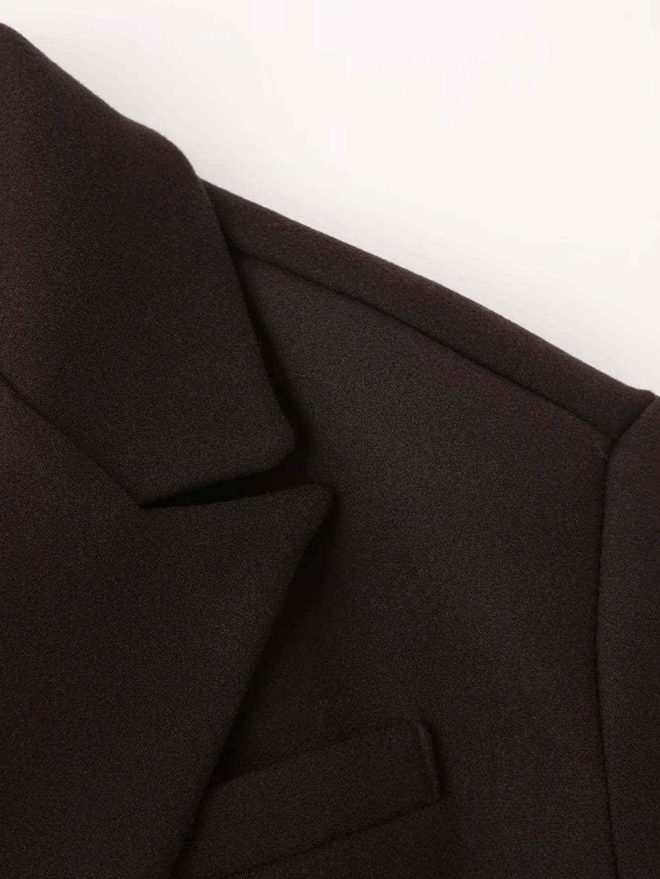 Cappotto di lana con nappe disponibile in varie colorazioni S,M,L