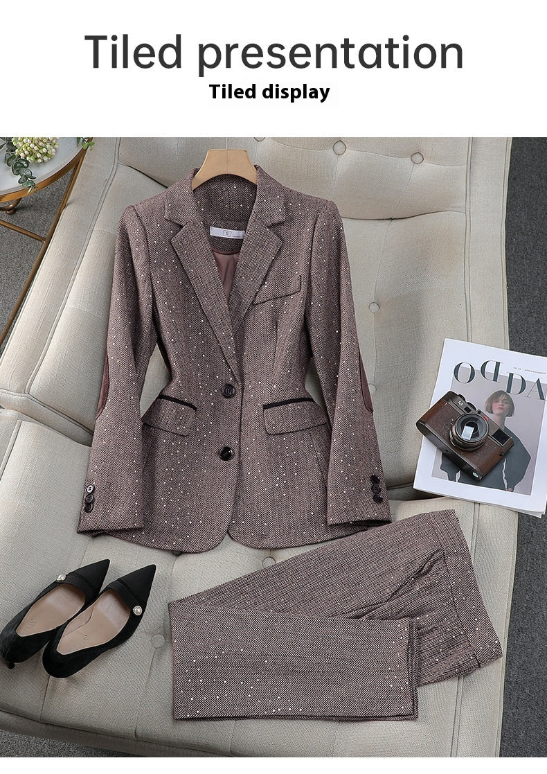 Completo due pezzi, disponibile in varie colorazioni S,M,L,XL,2XL,3XL,4XL