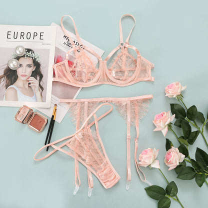 Lingerie disponibile in varie colorazioni S,M,L