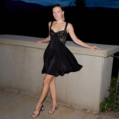 Satin dress disponibile in varie colorazioni  S,M,L