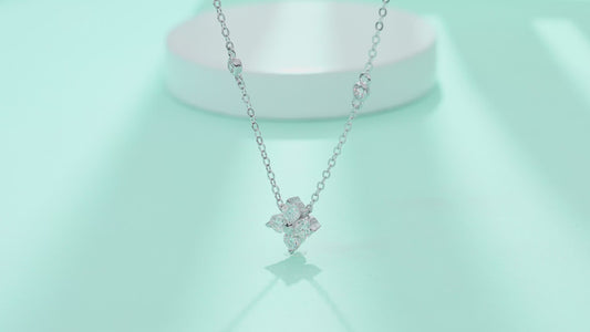 Un pendente con moissanite da 2 carati in argento sterling S925 e placcatura in platino spedizione solo USA